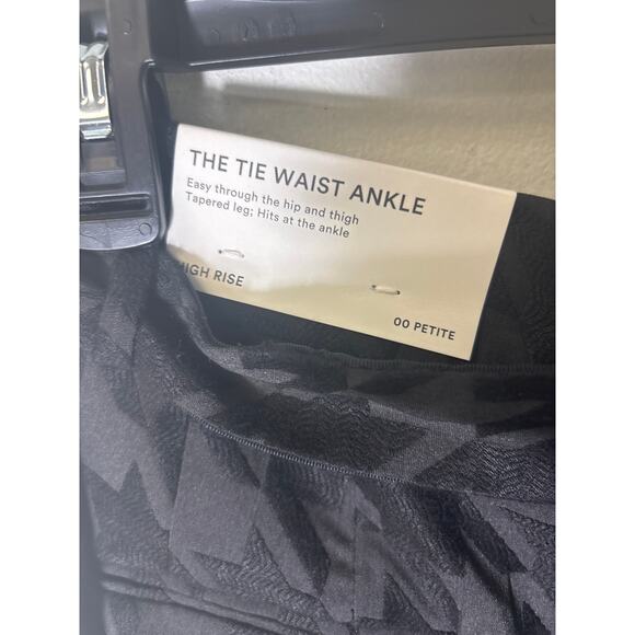 NWT Ann Taylor Toe Waist Ankle Pants Sz 00P - Picture 3 of 3